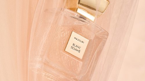 MÀJOURI: PRESENTA BLANC SESAME