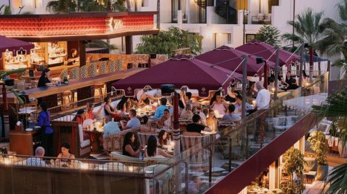 COYA BEACH IBIZA: UN VIAGGIO TRA SAPORI PERUVIANI, ATMOSFERA E PURA ENERGIA