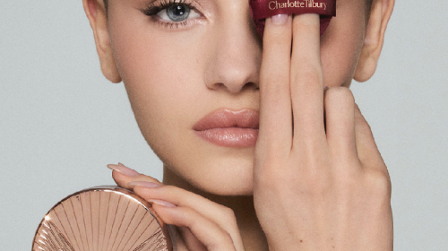 CHARLOTTE TILBURY SVELA UNO STRAORDINARIO CAST DI TALENTI INTERNAZIONALI PER LA CAMPAGNA AIRBRUSH FLAWLESS
